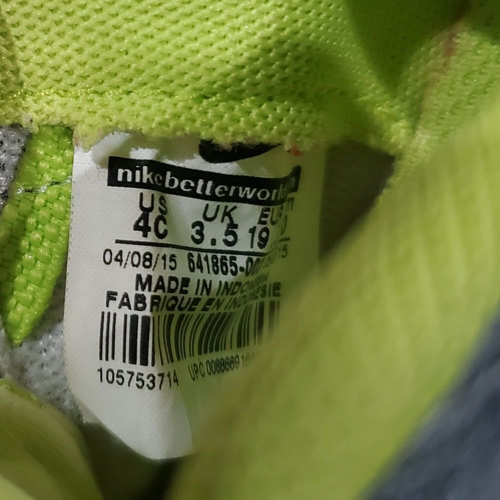 Baby Boys Nike Sneakers Size 4 Gray and Lime Kids Sneakers - Picture 6 of 6